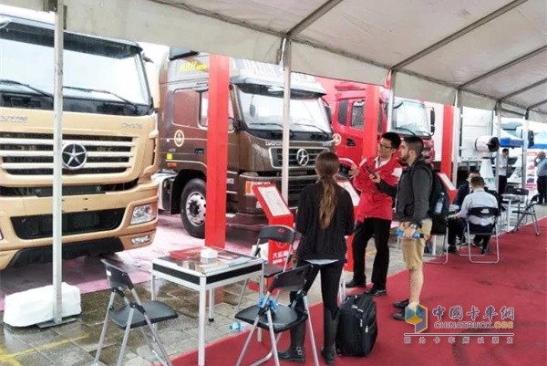 Dayun Heavy-duty Truck on Exhibition at 122nd Canton Fair