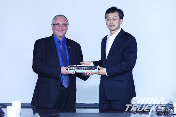 Foton Motor Signs MOU with TDG to Identify Smart City Solutions, During Presiden