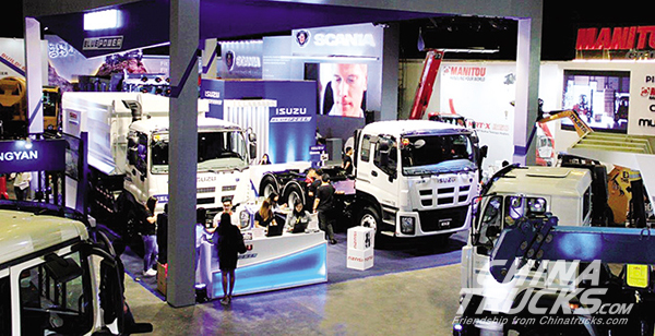 Isuzu Debuts Blue Power Euro V trucks at the 2017 PhilConstruct Manila