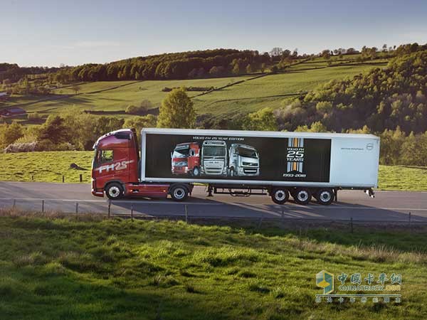 Volvo FH Celebrates Its 25th Anniversary and Delivers the Millionth