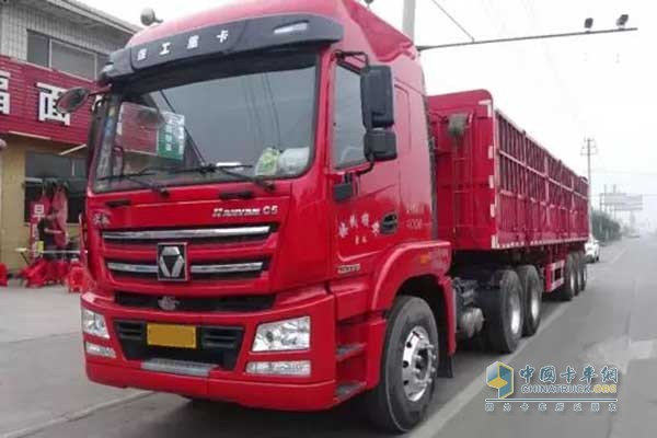 XCMG Secures Orders of 50 Units HANVAN G5 Trucks in Handan