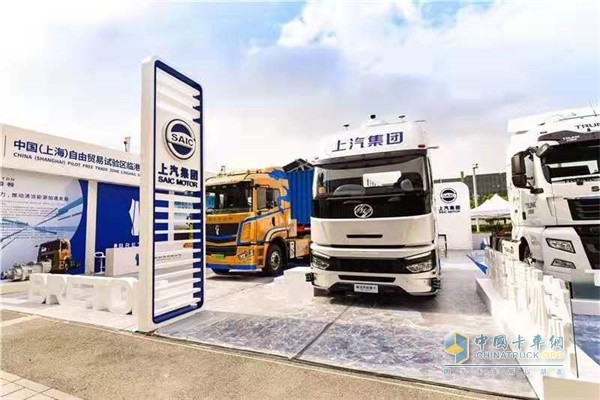 SAIC Hongyan 5G Intelligent Heavy-duty Truck Makes its Debut in Shanghai