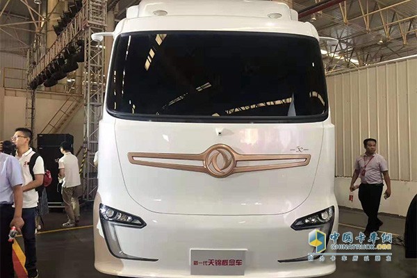 Dongfeng Rolls Out The 6,000,000th CV to Mark Its 50th Anniversary
