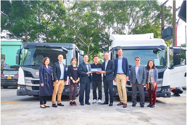 FULONGMA Launches  the 3rd-generation Compression Garbage Truck in Hong Kong