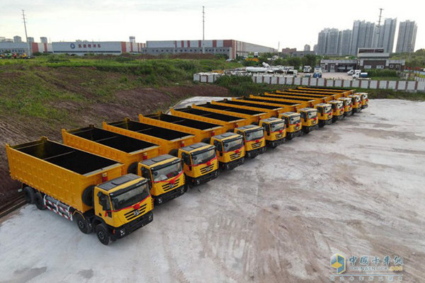 First Batch of Hongyan Heavy Trucks Delivered to Uzbekistan as Scheduled