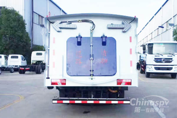 Dongfeng Tianjin Road Sweeper with National V Emission Standards