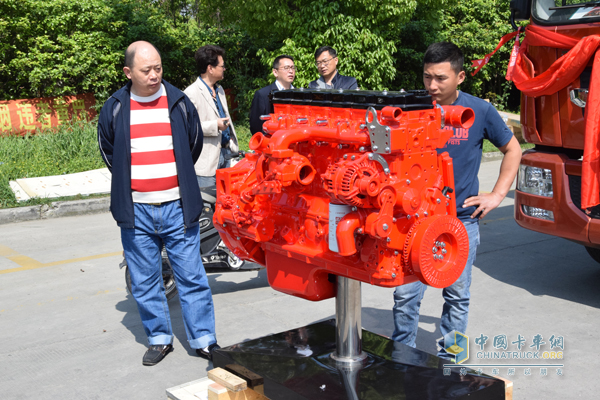 Dongfeng Duolika D12 Medium Truck Launching Globally