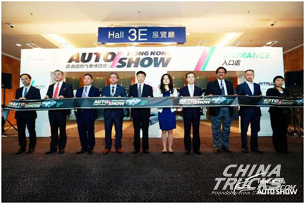 SINOTRUCK Showcase Its Leading Products at Hong Kong Autoshow