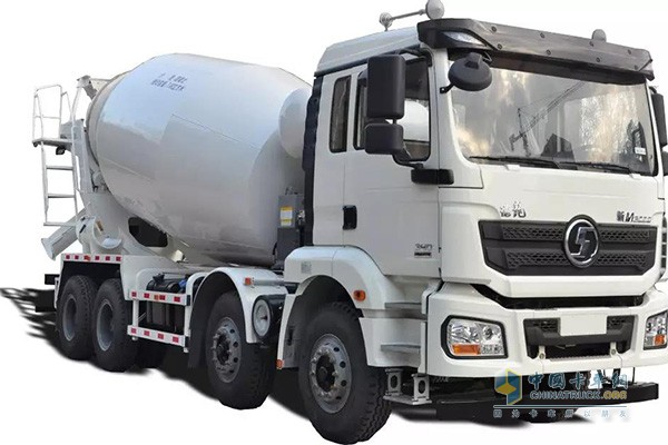 SHACMAN 8×4 New M3000 Mixers Set to Make Splashes