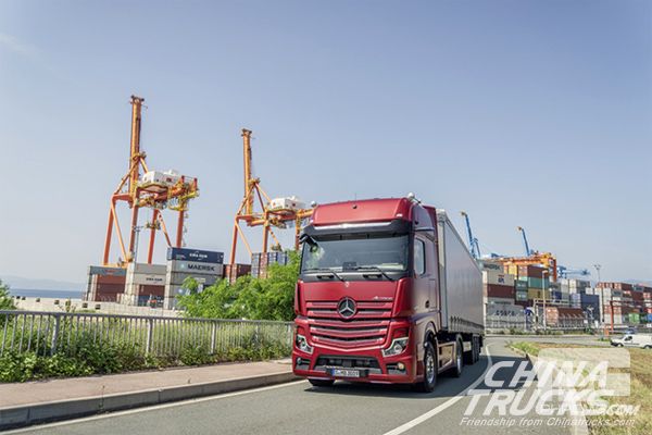Mercedes-Benz Trucks to Display Flagship Truck at 2018 IAA 