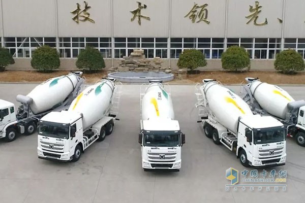 XCMG Delivers 100 units V7 Mixer Trucks for the dev. of Greater Bay Area