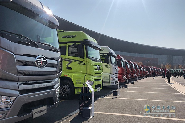 China Sold 102,000 Units Heavy-duty Trucks in November