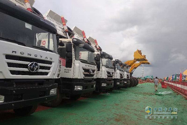 Hongyan Engineering Trucks Delivered for Use in China-Laos Railway Construction