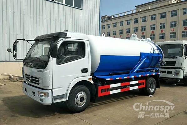 Dongfeng D7 Duolika 8 Cubic Meters Suction-type Sewer Scavenger