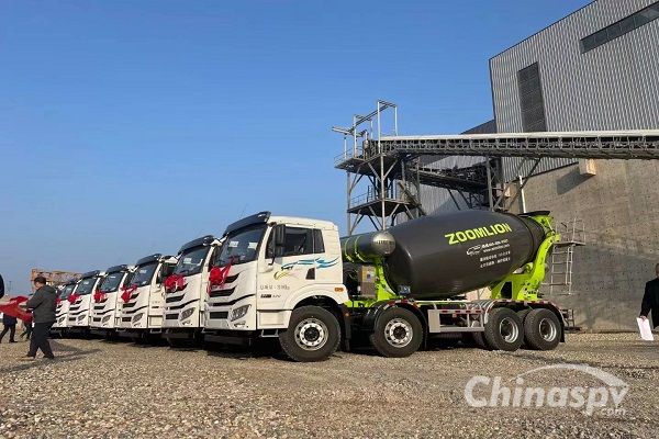 Zoomlion "Lingguan" Series Mixer Truck "Seeks" High Return 