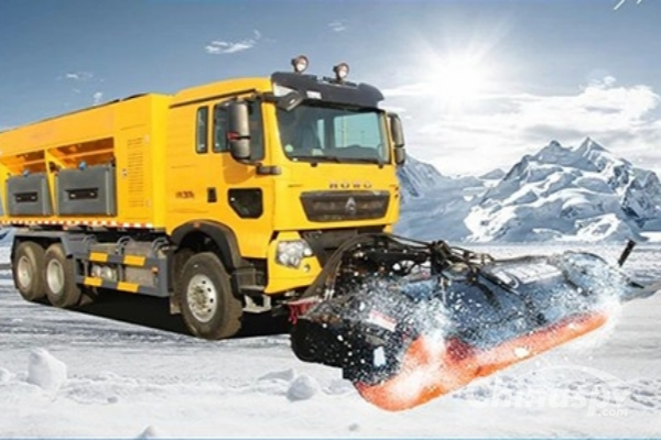 HOWO TX Snow Sweeper, Ensure Road Safety in Snowy Days