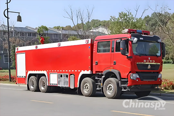 Sinotruk HOWO 25-ton Foam Fire Engine