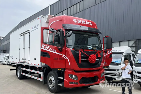 Dongfeng Tianjin KR PLUS 6.8-meter Refrigerated Truck