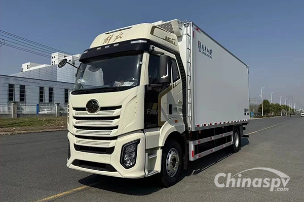 Jiefang J6G Leading Edition 360 Refrigerated Truck