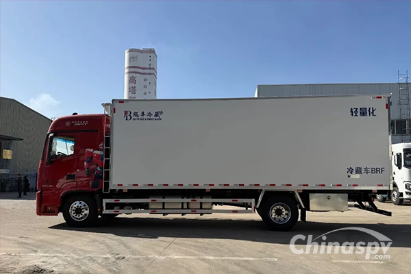 FOTON Auman GTL Lightweight Refrigerated Truck