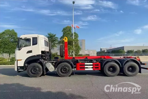 Dongfeng Tianlong Articulated Garbage Truck