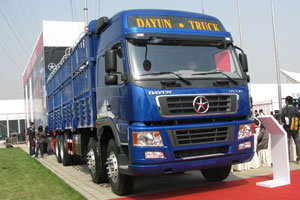 FAW TRUCKS Debuts J7 and Tiger 6G