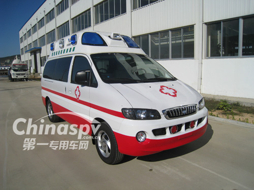 FAW TRUCKS Debuts J7 and Tiger 6G
