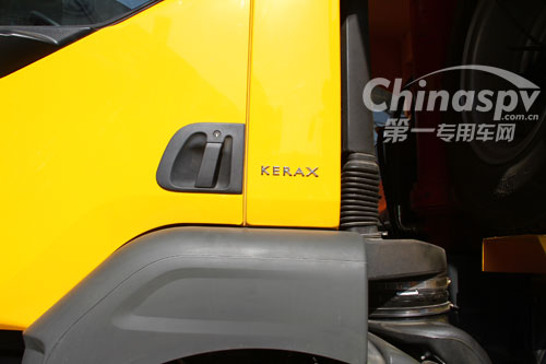 FAW TRUCKS Debuts J7 and Tiger 6G