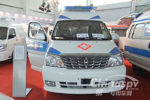 FAW TRUCKS Debuts J7 and Tiger 6G