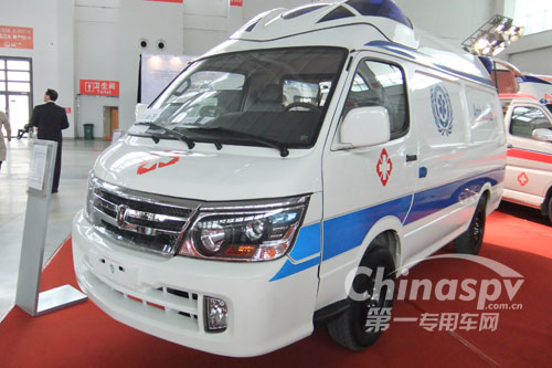 FAW TRUCKS Debuts J7 and Tiger 6G