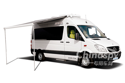 FAW TRUCKS Debuts J7 and Tiger 6G