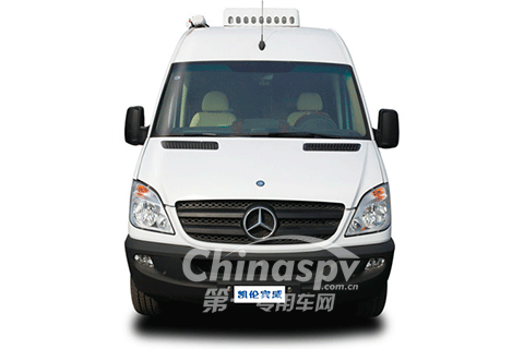 FAW TRUCKS Debuts J7 and Tiger 6G