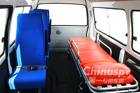 FAW TRUCKS Debuts J7 and Tiger 6G