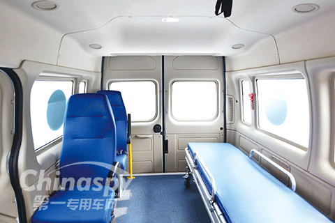 FAW TRUCKS Debuts J7 and Tiger 6G