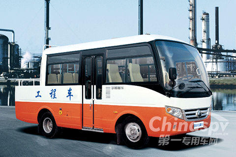 FAW TRUCKS Debuts J7 and Tiger 6G