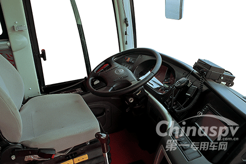 FAW TRUCKS Debuts J7 and Tiger 6G