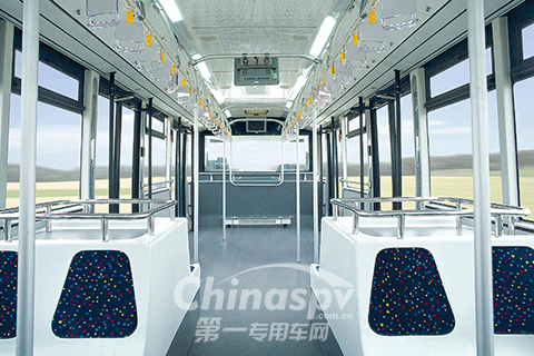 FAW TRUCKS Debuts J7 and Tiger 6G