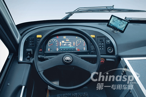 FAW TRUCKS Debuts J7 and Tiger 6G