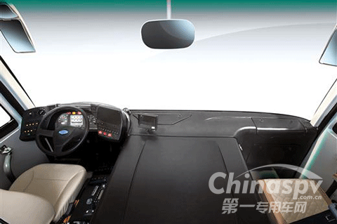 FAW TRUCKS Debuts J7 and Tiger 6G