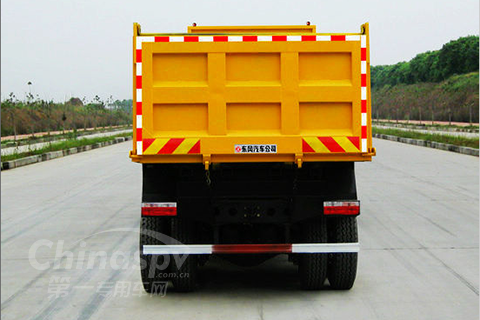 FAW TRUCKS Debuts J7 and Tiger 6G