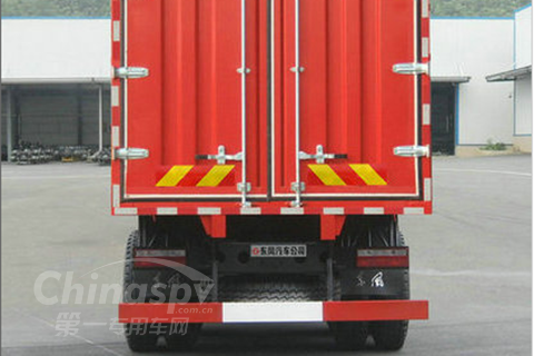 FAW TRUCKS Debuts J7 and Tiger 6G