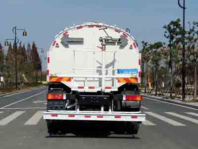 FAW TRUCKS Debuts J7 and Tiger 6G