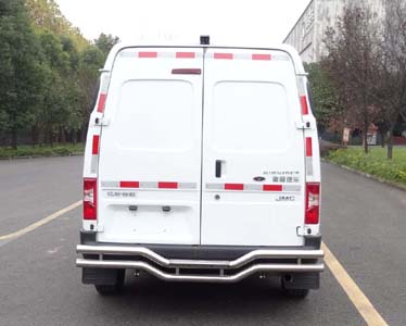 FAW TRUCKS Debuts J7 and Tiger 6G