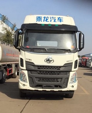FAW TRUCKS Debuts J7 and Tiger 6G