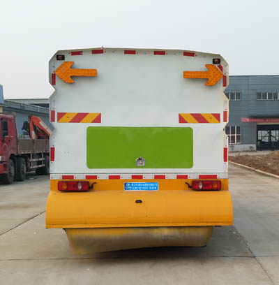 FAW TRUCKS Debuts J7 and Tiger 6G