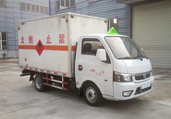 FAW TRUCKS Debuts J7 and Tiger 6G
