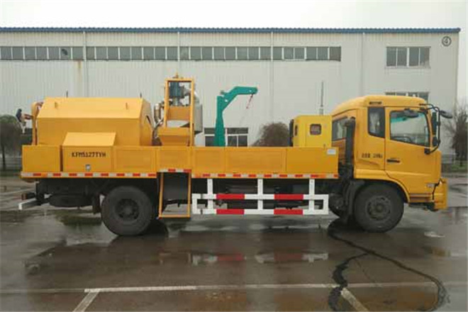FAW TRUCKS Debuts J7 and Tiger 6G