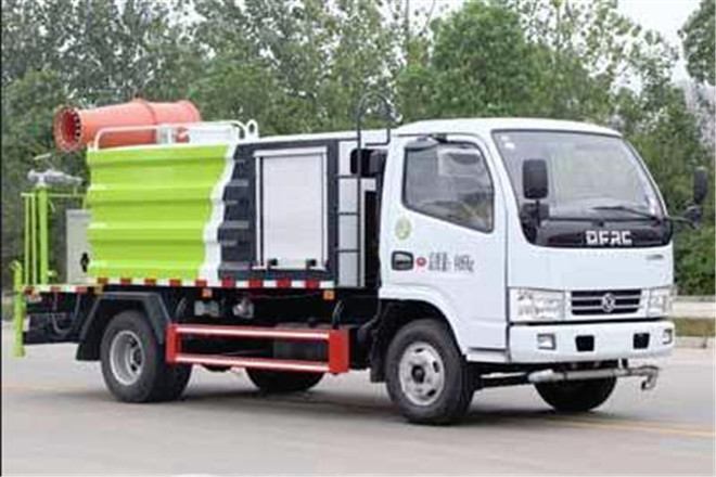 FAW TRUCKS Debuts J7 and Tiger 6G