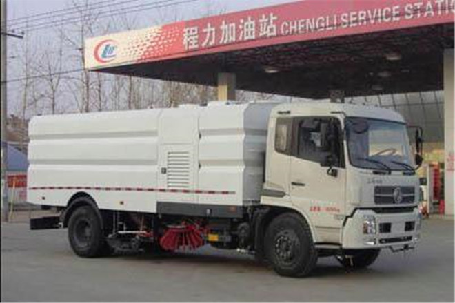 FAW TRUCKS Debuts J7 and Tiger 6G