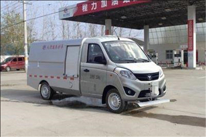 FAW TRUCKS Debuts J7 and Tiger 6G